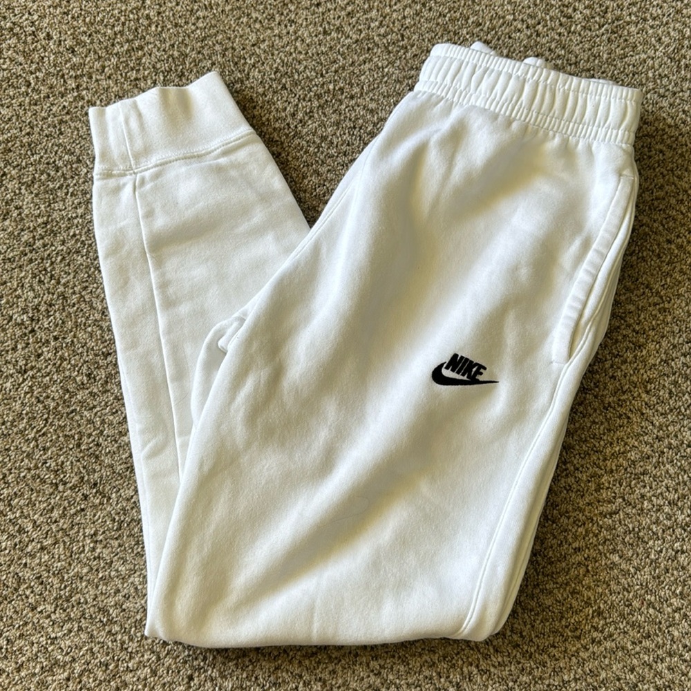 Men’s nike jogger sweatpants in color white